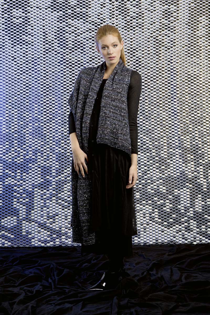 Schal mit Armausschnitt / Klicken Sie HIER zum PDF