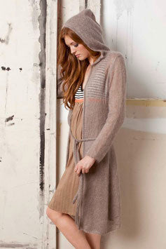 Mantel mit Kapuze / Klicken Sie HIER zum PDF